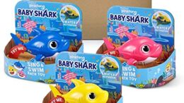 Baby Shark Sing & Swim Bath Toy 3-Pack